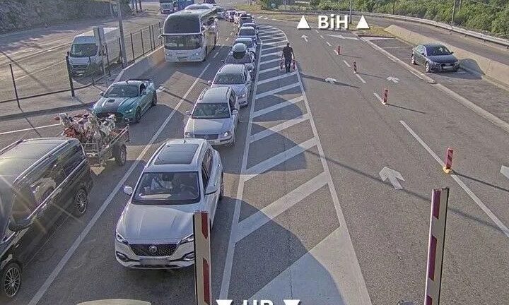 Vikend donosi gužve prema jugu BiH, na više dionica i graničnih prijelaza zastoje stvaraju radovi i kolone