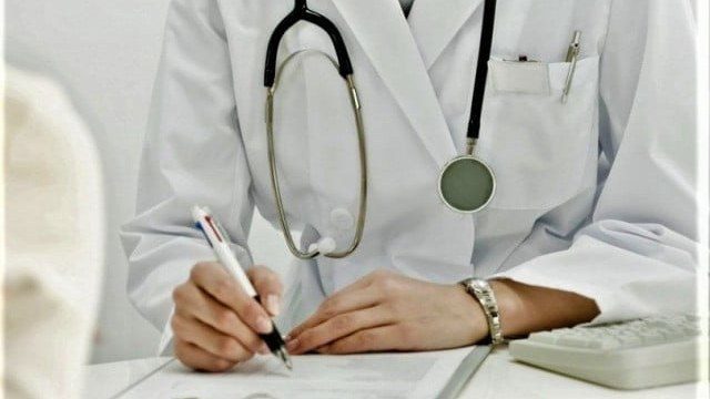 Više od 90 liječnika i stomatologa u SBŽ-u razmatra trajni odlazak, upozorio sindikat