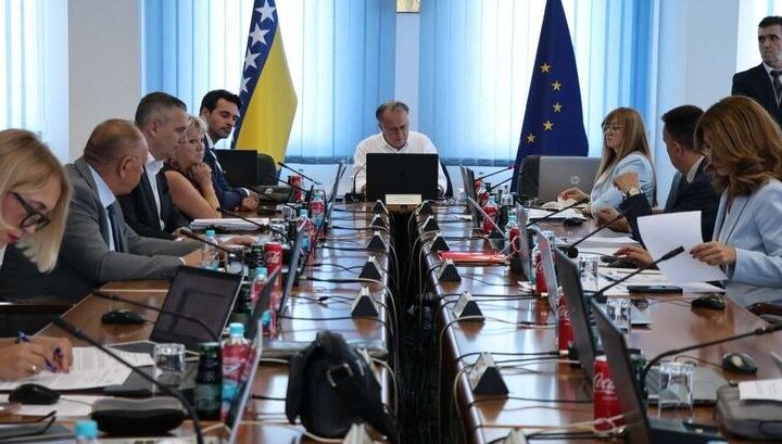 Vlada FBiH odobrila 1,8 milijuna KM za rekonstrukciju magistralnog toplovoda u Tuzli