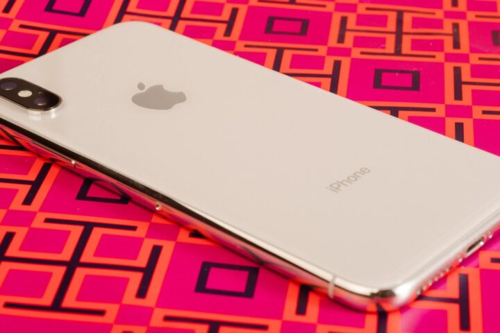 Apple proglasio iPhone X i 15-inčni MacBook Pro iz 2018. zastarjelima