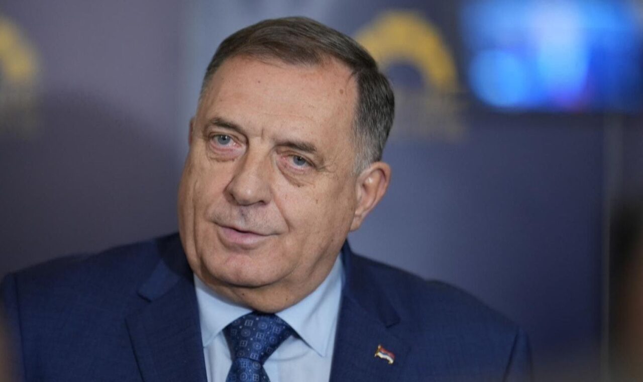 Dodik u Rmanju pozvao Srbe u Federaciji BiH da ne prodaju imovinu