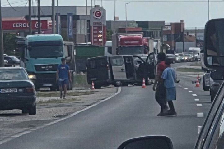 Dvojica pripadnika OS BiH pomogla u izvlačenju teško ozlijeđene osobe nakon nesreće kod Srebrenika