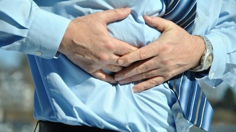 Gastroenterolog upozorava na naviku koju mnogi imaju kada ih zaboli želudac: djeluje kratko i ne rješava uzrok