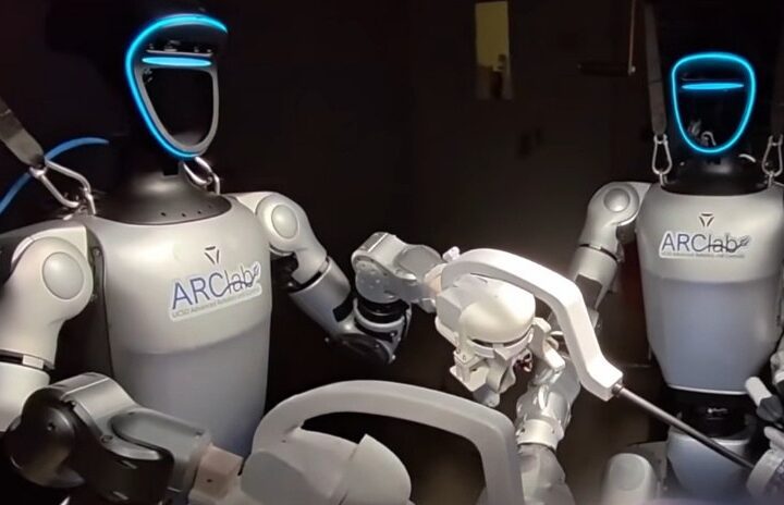 Humanoidni roboti prvi put uspješno izveli operaciju na živom biću