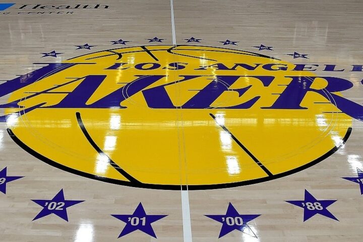 Lakersi mijenjaju vlasnike u poslu vrijednom 12 milijardi dolara