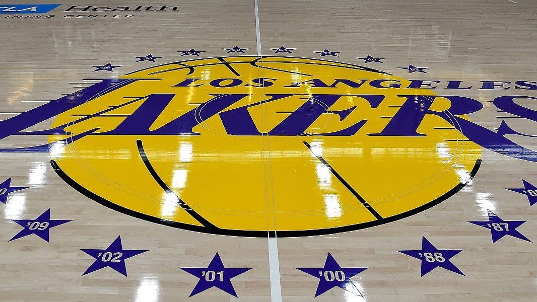 Lakersi mijenjaju vlasnike u poslu vrijednom 12 milijardi dolara