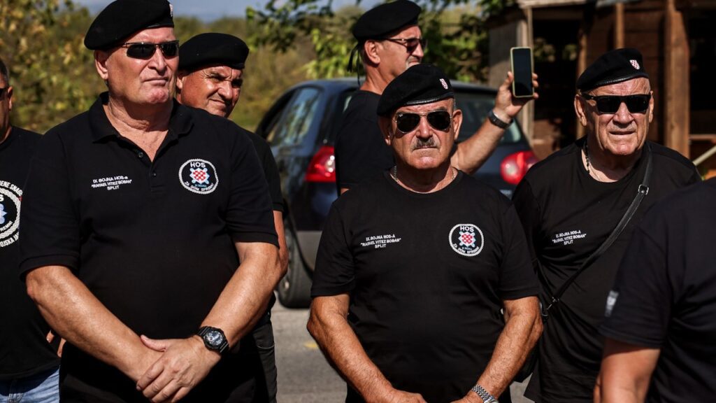 Marko Skejo u Kruševu odao počast Blažu Kraljeviću i pripadnicima HOS-a