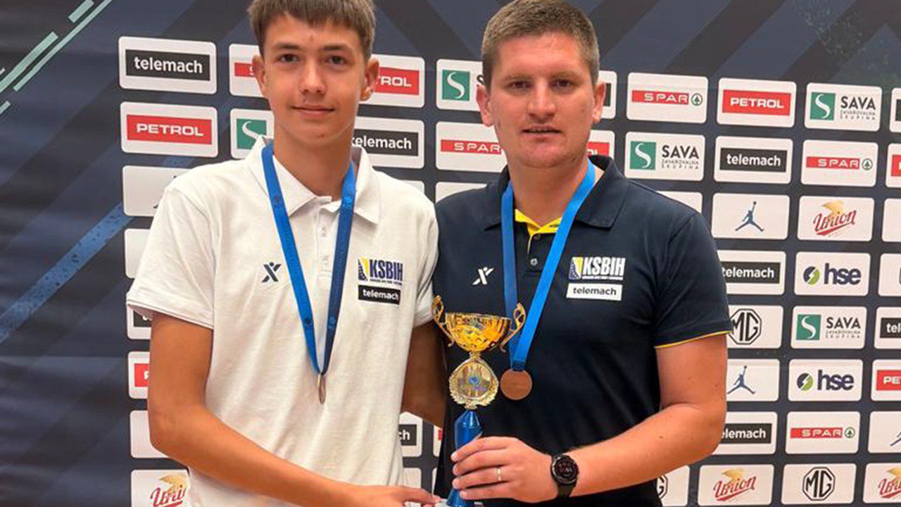 Matija Knezović i Filip Novak osvojili broncu s U14 reprezentacijom BiH na Slovenia Ballu