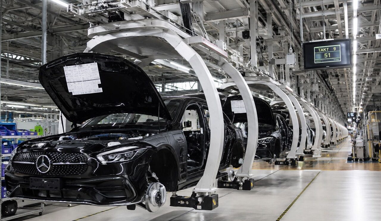 Mercedes povećao dobit, ali upozorava na slabiju prodaju u Kini: Električni modeli snažno rastu