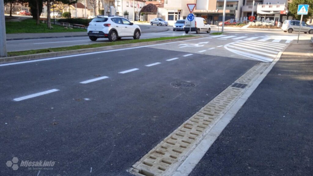 Mostar: Vozač romobila lakše ozlijeđen u nesreći u Dubrovačkoj ulici