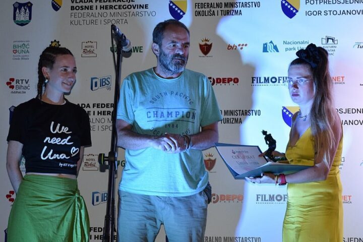 Na završetku osmog Avant & Una Film Festivala Grand Prix za film “Ej salaši” Maje Uzelac