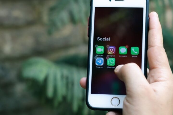 Policija upozorava na WhatsApp prevaru koja može preuzeti račun i tražiti novac od kontakata
