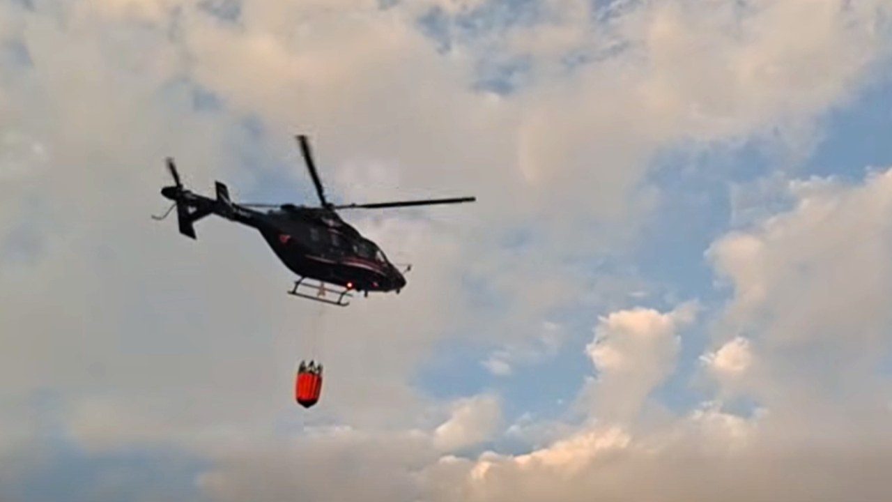 Požar kod Trebinja aktivirao minsko polje, u gašenje se uključio i helikopter MUP-a RS