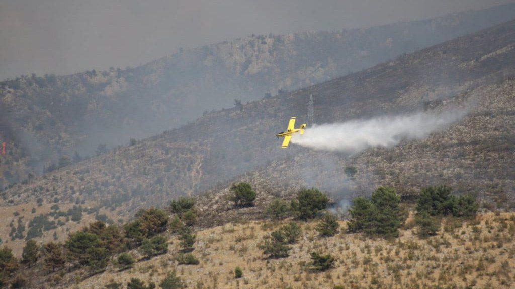 Požari diljem ŽZH-a: u Kongori opožareno oko 50 hektara, pomagao i Air Tractor