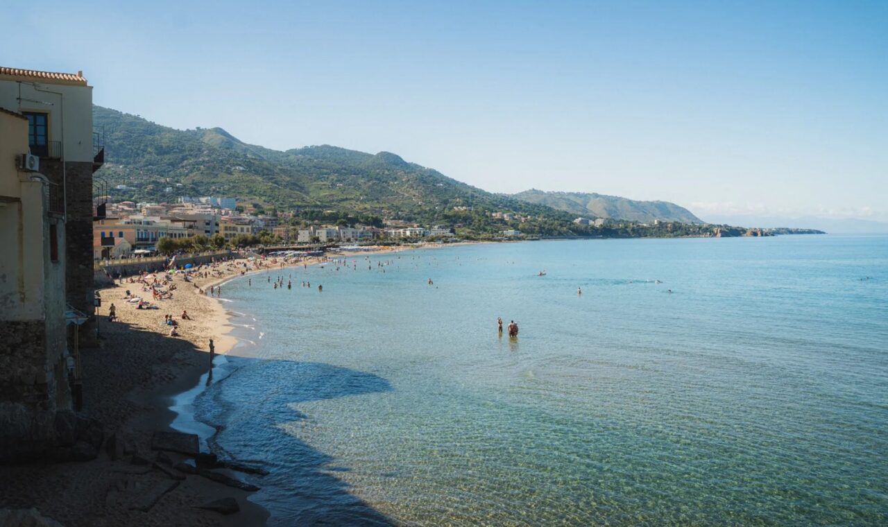 Praia a Mare uvela kazne do 500 eura za maloljetnike bez pratnje nakon ponoći