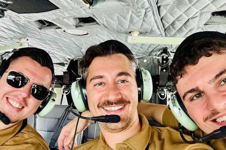 Prva generacija pilota Helikopterske jedinice MUP-a KS završila školovanje i obuku