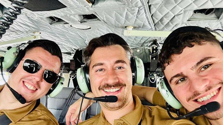 Prva generacija pilota Helikopterske jedinice MUP-a KS završila školovanje i obuku