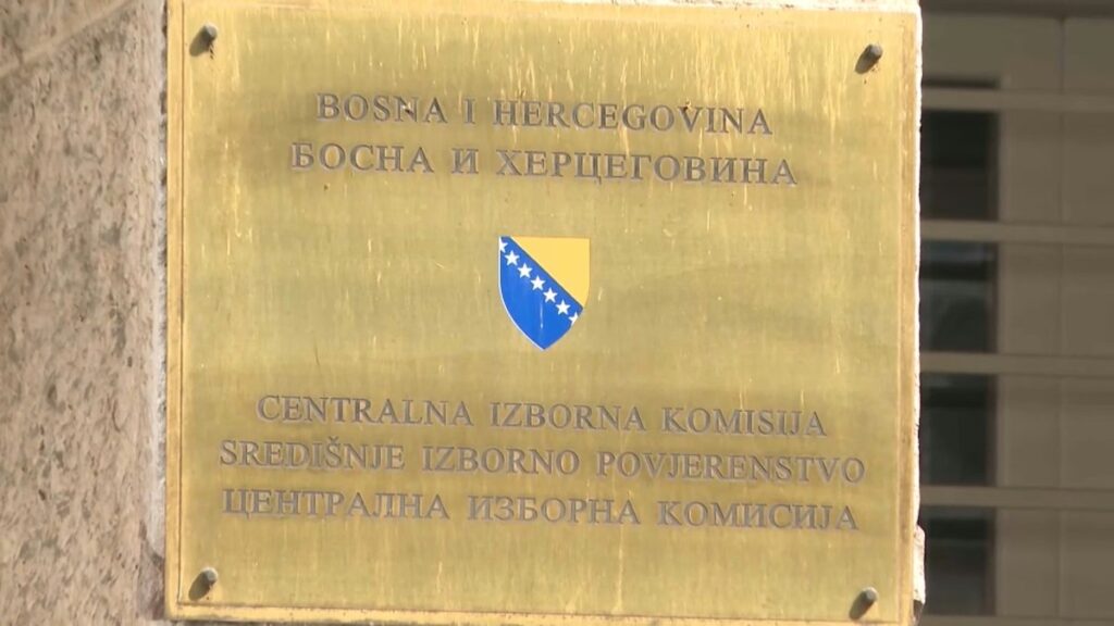 Prvi kontingent opreme za izborne tehnologije stigao u BiH