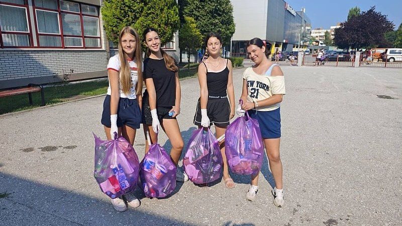 Sarajevski učenici prikupili 216 vreća otpada u akciji „Trash for cash“