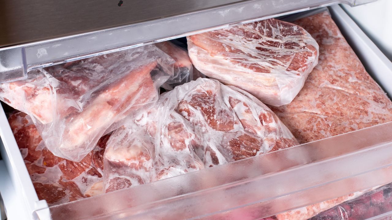 U Federaciji BiH nema jedinstvene evidencije o povučenom mesu, a inspektori su izrekli kazne od gotovo 48.000 KM