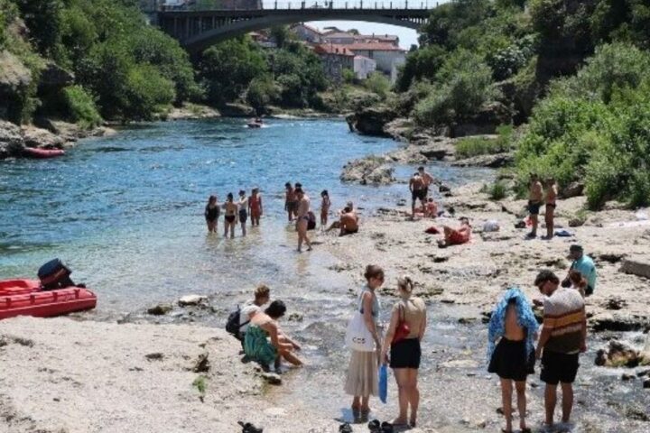 U Mostaru 28 stupnjeva već ujutro, u BiH danas sunčano i vrlo vruće