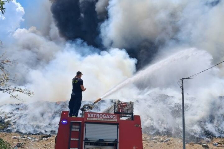 Vatrogasci u HNŽ-u imali 17 intervencija, gorjeli šuma, otpad i solarni paneli