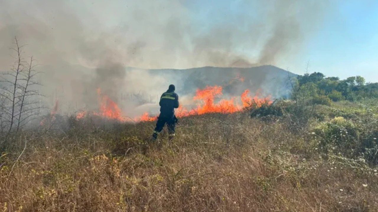 Više požara na otvorenom u ŽZH, najveći u Kongori